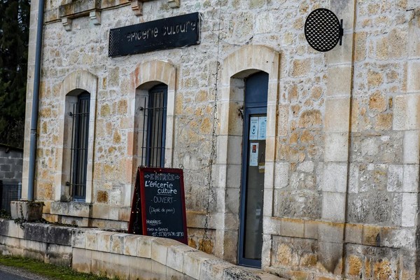 Photo de 'l'épicerie Culture' à Borrèze